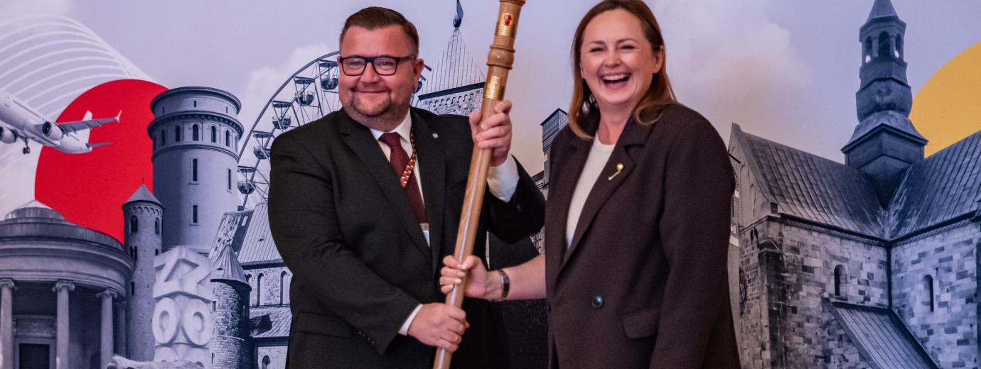 Łódzkie oddało laskę marszałkowską